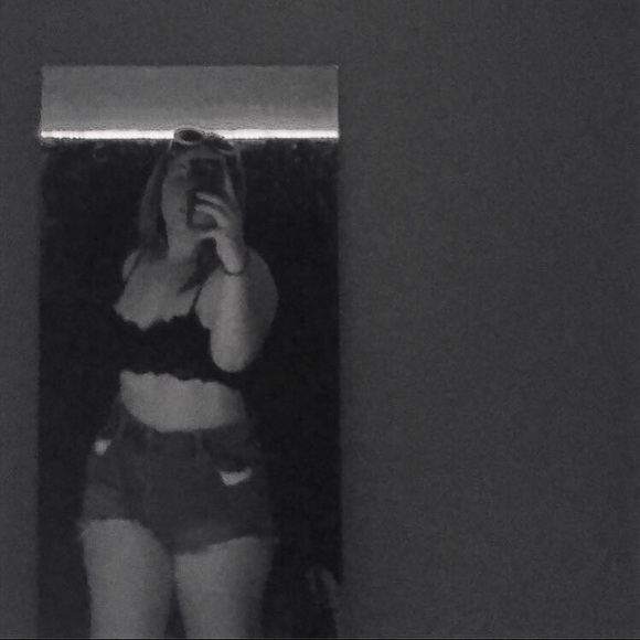 Meet your Posher, Rachelle - Picture 1 of 1